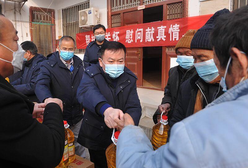  公司党委赴助扶村发展节前走访慰问活动