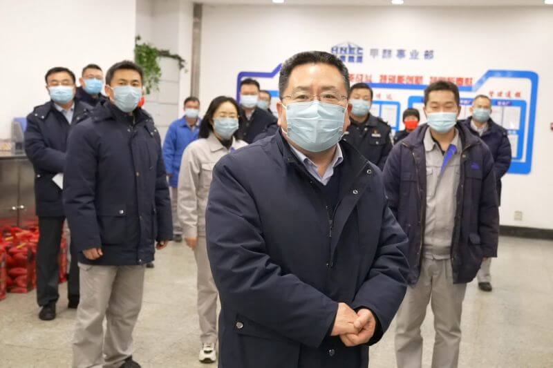 新春佳节，公司辅导到岗位上拜年