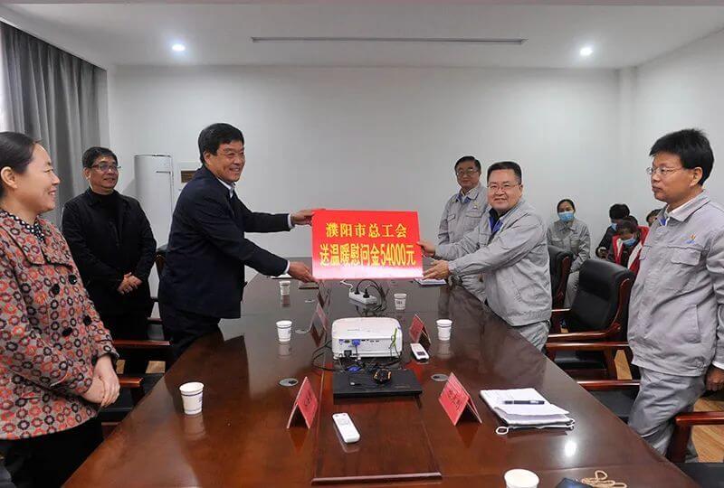 市总工会到园区发展送温暖活动