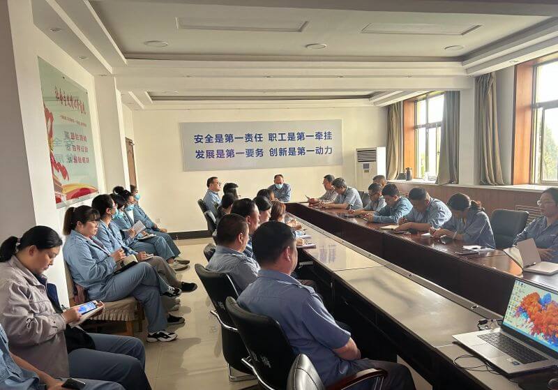 综合服务中心召开“保生计，降本增效”带头会