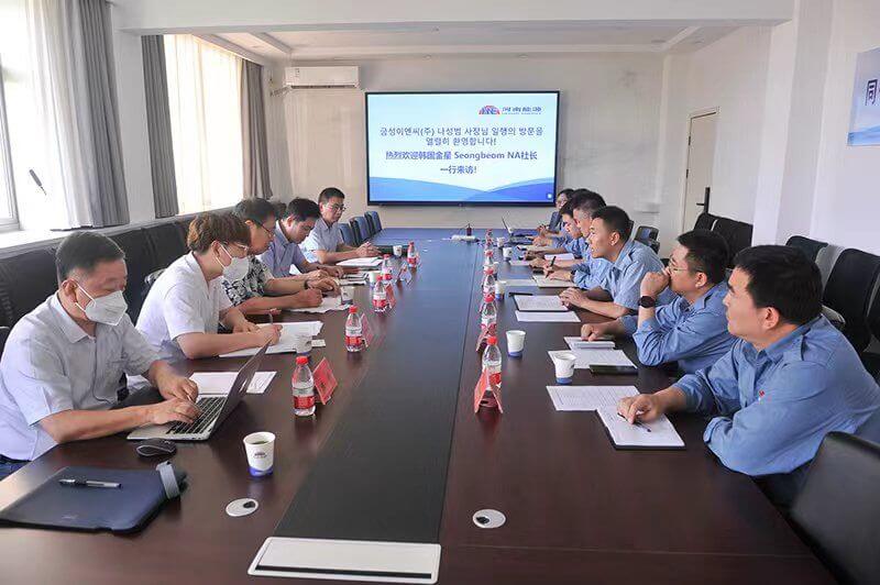 韩国客人到中原mansion88·明升官方网站走访