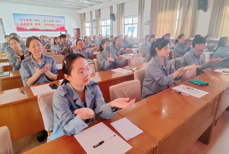 公司工会组织进行职场生理减压培训