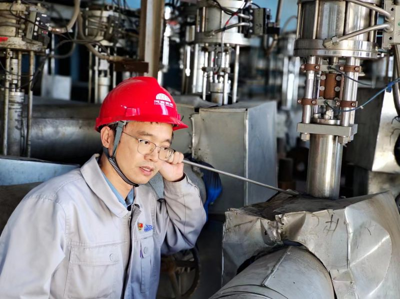 对话劳模：纵目不见浪花，仰面一江波澜 ——记河南省劳动圭表获得者许国胜