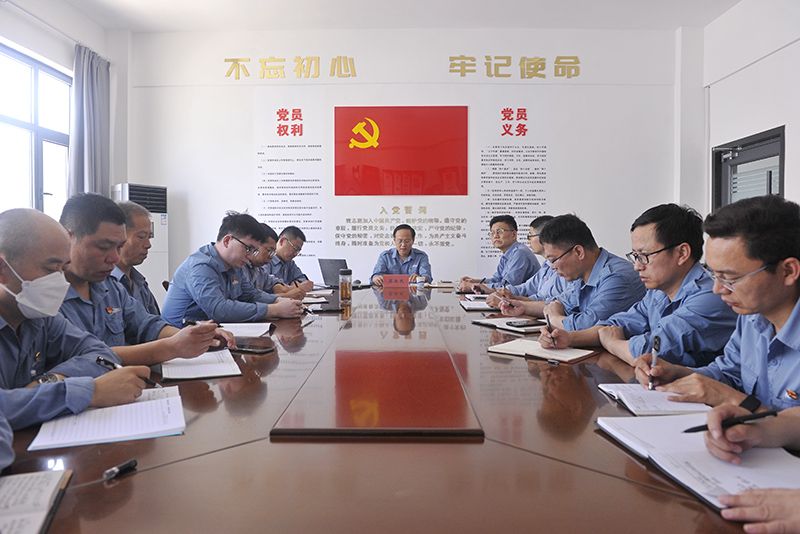 以“五个一”凝聚思想合力赋能企业转型发展——中原mansion88·明升官方网站公司党委扎实发展思想政治工作