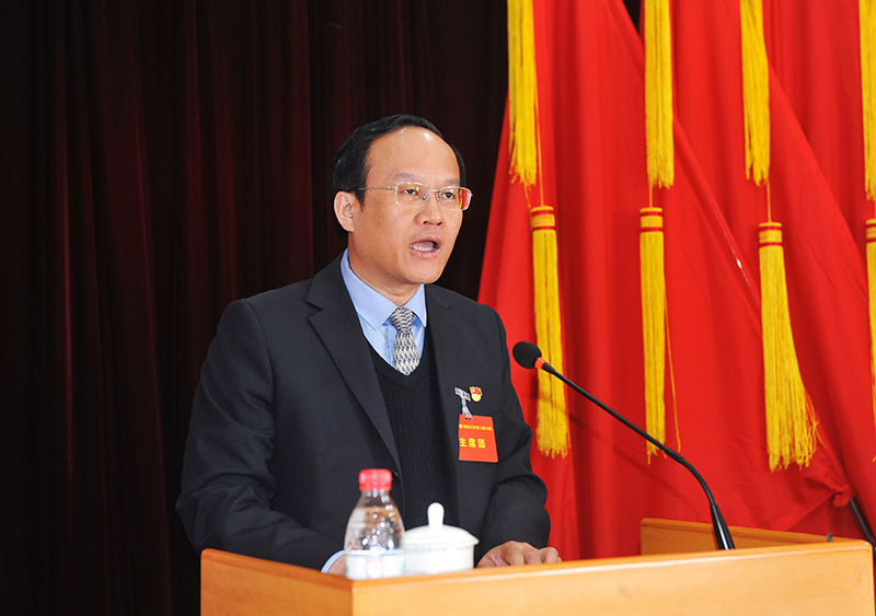 总经理、党委副书记、副董事长蔡教民作行政工作汇报